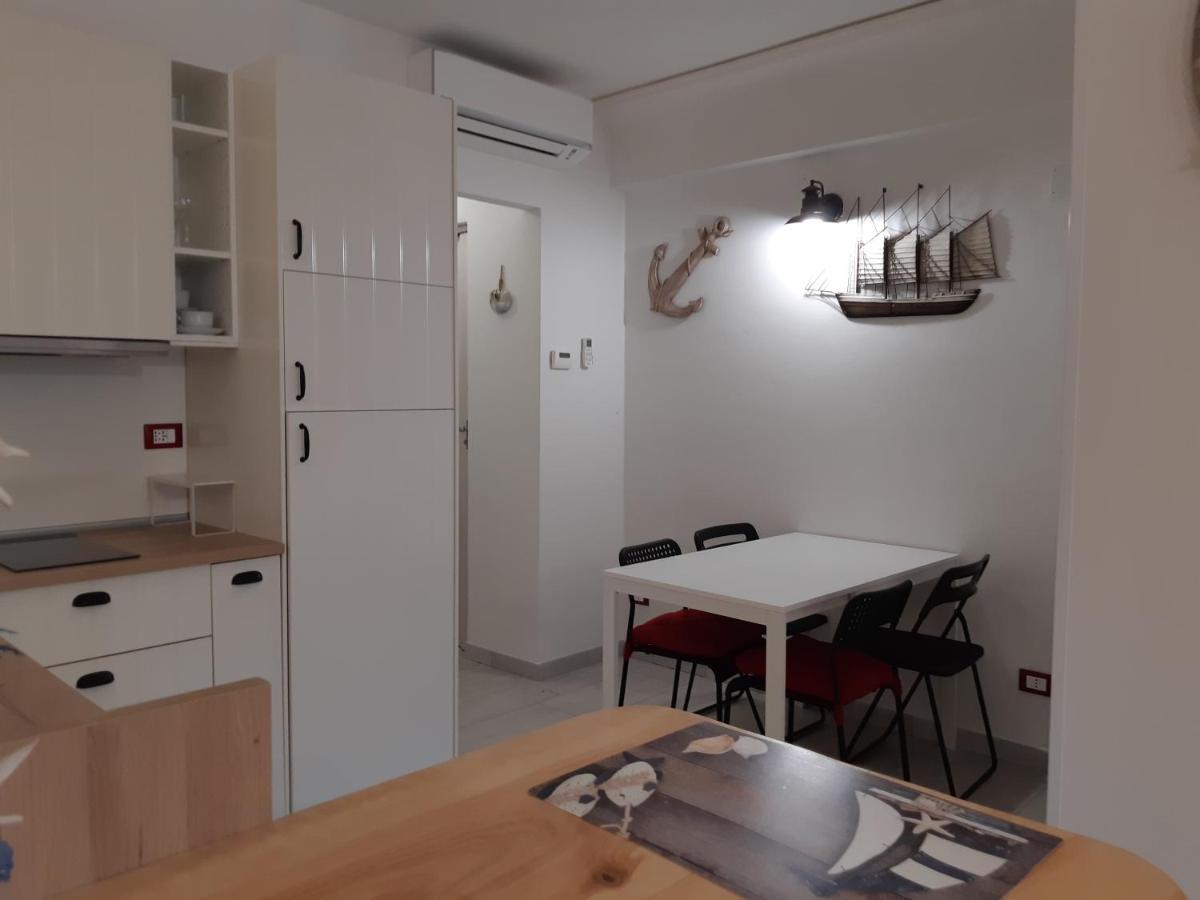 Soleil Royal Piano Terra Apartment Виареджо Екстериор снимка