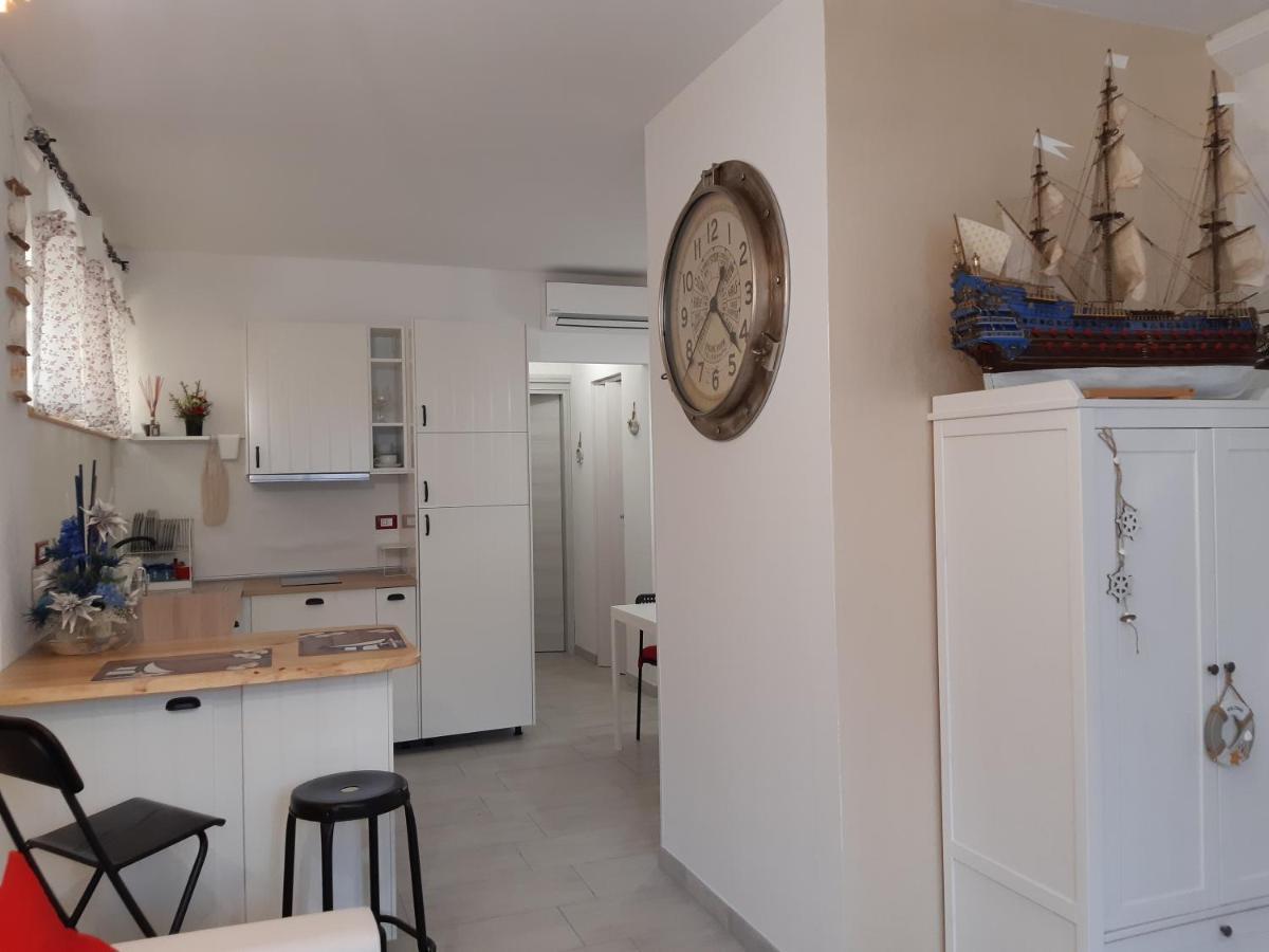 Soleil Royal Piano Terra Apartment Виареджо Екстериор снимка